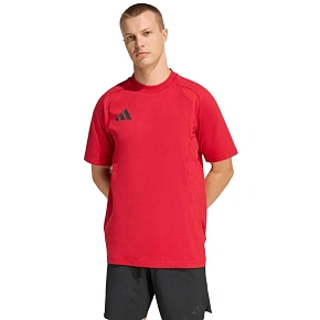 Pánske tričko adidas Tiro 26 Travel Tee red KD1121 pánske Pánske tričko adidas Tiro 26 Travel Tee red KD1121 pánske