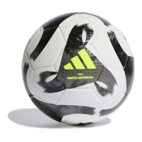 Futbalový zápas Tiro Match s umelým povrchom HT2423 - Adidas