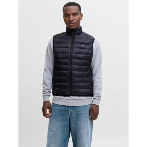 Jack&Jones pánska vesta bez rukávov JJEBRADLEY LIGHT BODYWARMER COLLAR NOO 12280973 BLACK Jack&Jones pánska vesta bez rukávov JJEBRADLEY LIGHT BODYWARMER COLLAR NOO 12280973 BLACK
