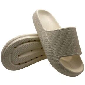 Dámske penové žabky na pláž Outhorn OTHWSS24FSLIF004-11S Dámske penové žabky na pláž Outhorn OTHWSS24FSLIF004-11S