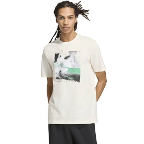 Pánske tričko adidas Memories of Sport Outdoor Graphic krémové KC7095 Pánske tričko adidas Memories of Sport Outdoor Graphic krémové KC7095