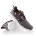 Detský juniorský model Roshe One Print 677782-004 - Nike