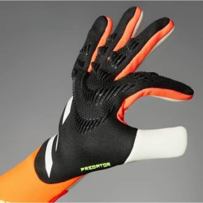 Adidas Predator Pro M Brankárske rukavice IQ4034