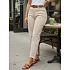 Dámske džínsy s opaskom mom fit UY3056 béžová - FashionStreet