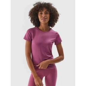 Dámske rýchloschnúce tréningové tričko regular fit 4F 4FWAW24TFTSF1011-53S Dámske rýchloschnúce tréningové tričko regular fit 4F 4FWAW24TFTSF1011-53S