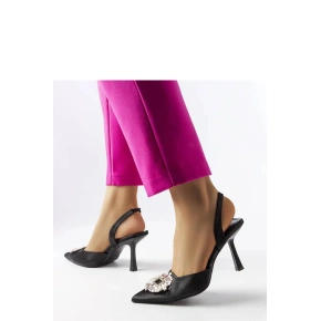 Dámske lodičky na podpätku M508 Black - Wellspring