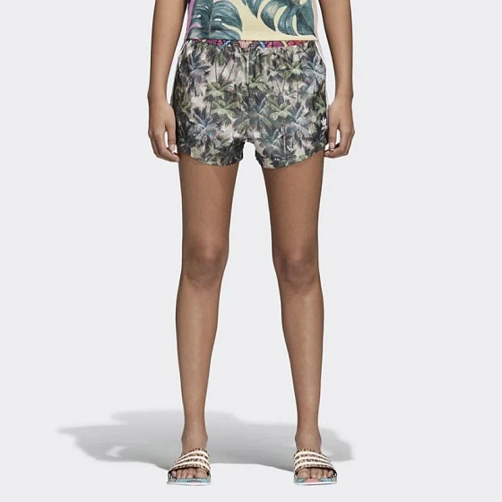 Dámske šortky Originals Farm W CW4728 - Adidas