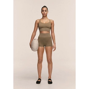 Dámske tréningové legíny CASALL Shiny Seamless Rib Hotpants, zelená farba Dámske tréningové legíny CASALL Shiny Seamless Rib Hotpants, zelená farba